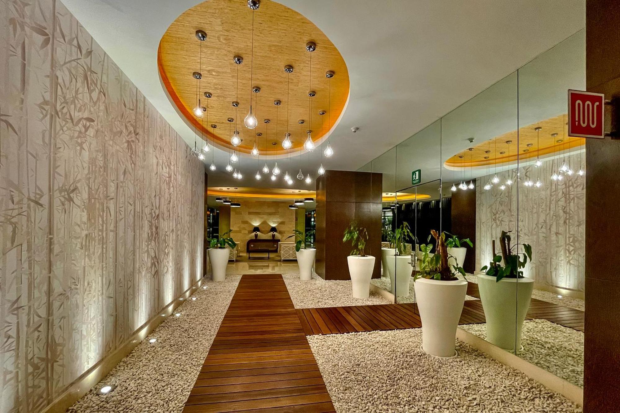 Grand Luxxe Two Bedroom Suite - Nuevo Vallarta Exterior photo